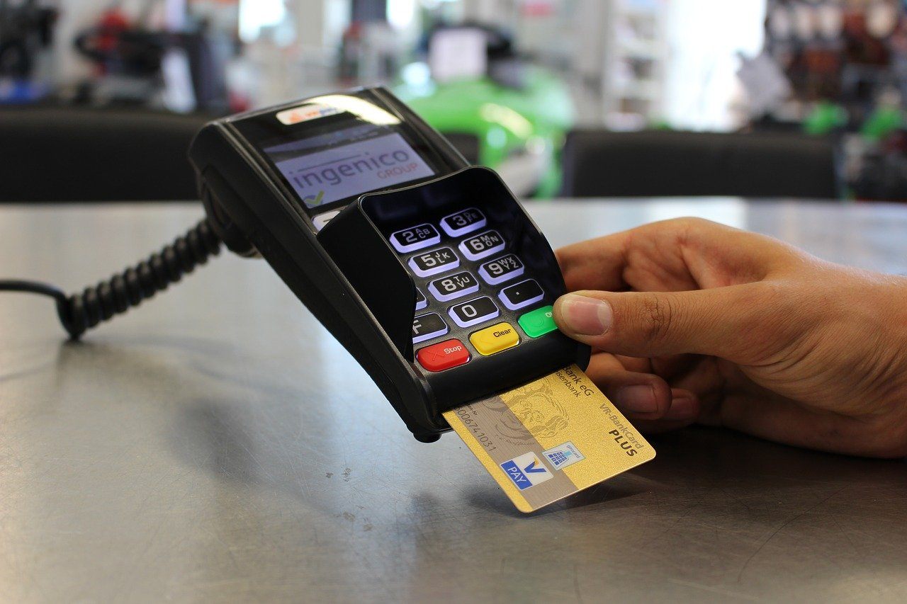 First Country to Bring the Idea of the Cashless System